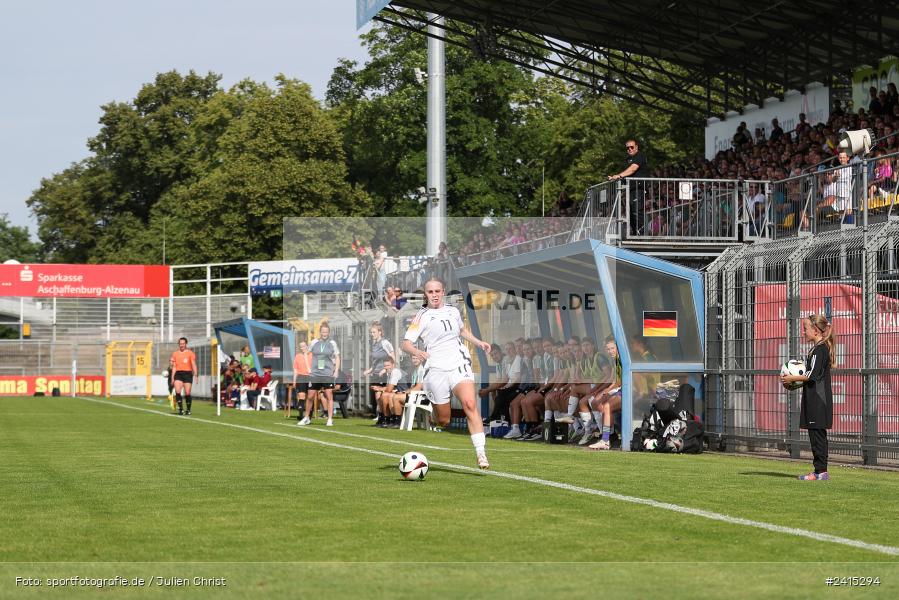 Stadion am Schönbusch, Aschaffenburg, 09.06.2024, sport, action, DFB, Fussball, Juniorinnen, Womens U16, Länderspiel, GER, USA, Deutschland - Bild-ID: 2415294