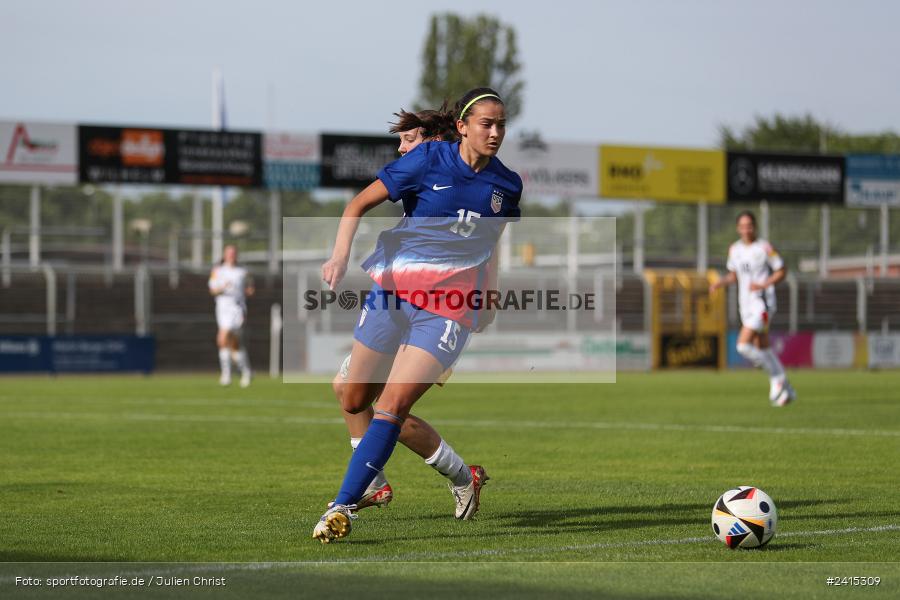 Stadion am Schönbusch, Aschaffenburg, 09.06.2024, sport, action, DFB, Fussball, Juniorinnen, Womens U16, Länderspiel, GER, USA, Deutschland - Bild-ID: 2415309