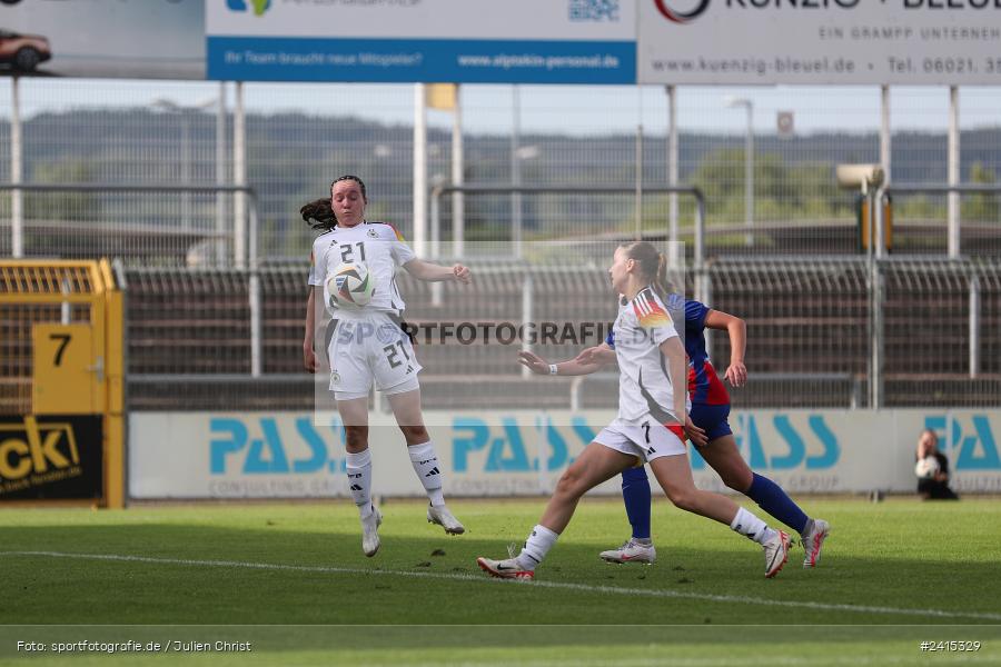 Stadion am Schönbusch, Aschaffenburg, 09.06.2024, sport, action, DFB, Fussball, Juniorinnen, Womens U16, Länderspiel, GER, USA, Deutschland - Bild-ID: 2415329