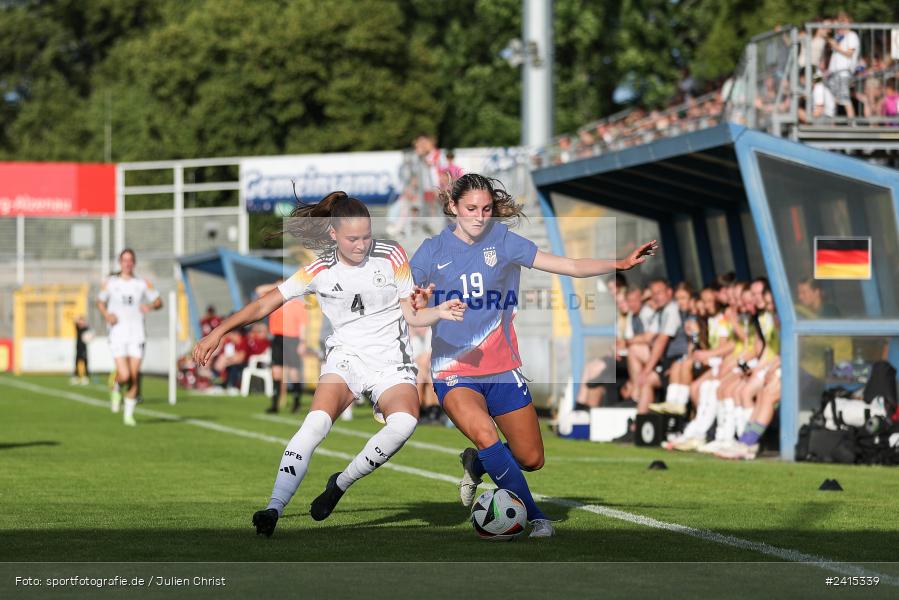 Stadion am Schönbusch, Aschaffenburg, 09.06.2024, sport, action, DFB, Fussball, Juniorinnen, Womens U16, Länderspiel, GER, USA, Deutschland - Bild-ID: 2415339