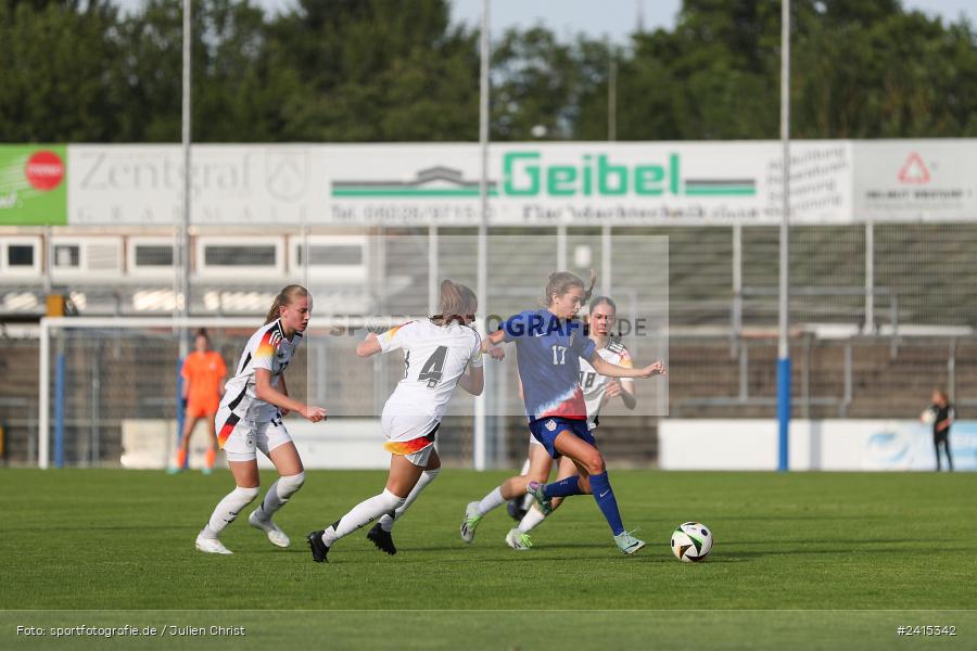 Stadion am Schönbusch, Aschaffenburg, 09.06.2024, sport, action, DFB, Fussball, Juniorinnen, Womens U16, Länderspiel, GER, USA, Deutschland - Bild-ID: 2415342
