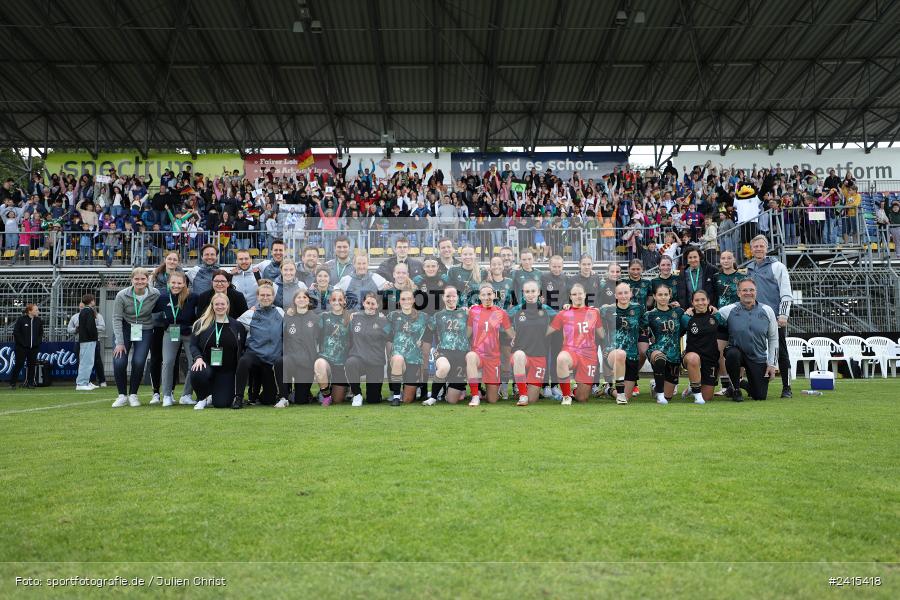 Stadion am Schönbusch, Aschaffenburg, 11.06.2024, sport, action, DFB, Fussball, Juniorinnen, Womens U16, Länderspiel, GER, USA, Deutschland - Bild-ID: 2415418 Stadion am Schönbusch, Aschaffenburg, 11.06.2024, sport, action, DFB, Fussball, Juniorinnen, Womens U16, Länderspiel, GER, USA, Deutschland - Bild-ID: 2415418
