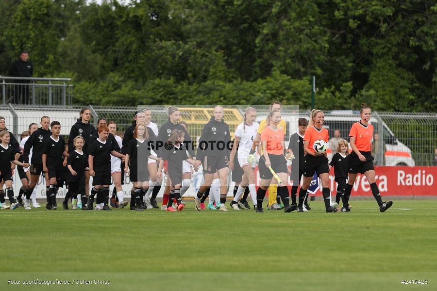 Stadion am Schönbusch, Aschaffenburg, 11.06.2024, sport, action, DFB, Fussball, Juniorinnen, Womens U16, Länderspiel, GER, USA, Deutschland - Bild-ID: 2415423 Stadion am Schönbusch, Aschaffenburg, 11.06.2024, sport, action, DFB, Fussball, Juniorinnen, Womens U16, Länderspiel, GER, USA, Deutschland - Bild-ID: 2415423