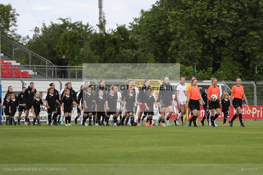Stadion am Schönbusch, Aschaffenburg, 11.06.2024, sport, action, DFB, Fussball, Juniorinnen, Womens U16, Länderspiel, GER, USA, Deutschland - Bild-ID: 2415424 Stadion am Schönbusch, Aschaffenburg, 11.06.2024, sport, action, DFB, Fussball, Juniorinnen, Womens U16, Länderspiel, GER, USA, Deutschland - Bild-ID: 2415424