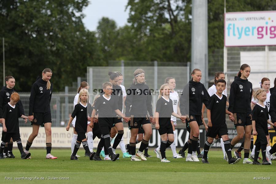 Stadion am Schönbusch, Aschaffenburg, 11.06.2024, sport, action, DFB, Fussball, Juniorinnen, Womens U16, Länderspiel, GER, USA, Deutschland - Bild-ID: 2415429