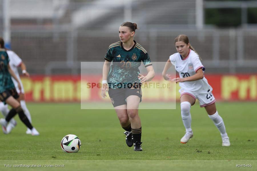 Stadion am Schönbusch, Aschaffenburg, 11.06.2024, sport, action, DFB, Fussball, Juniorinnen, Womens U16, Länderspiel, GER, USA, Deutschland - Bild-ID: 2415456