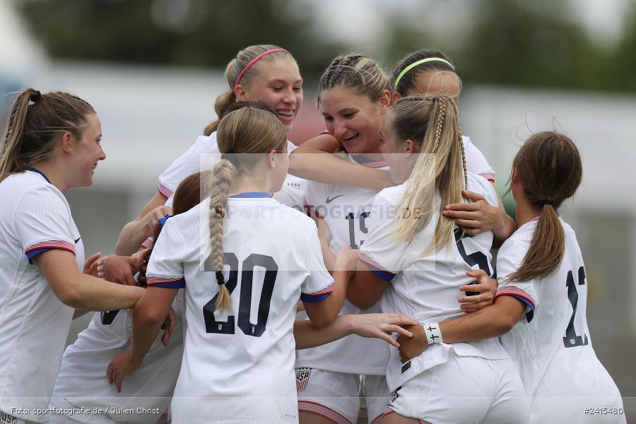 Stadion am Schönbusch, Aschaffenburg, 11.06.2024, sport, action, DFB, Fussball, Juniorinnen, Womens U16, Länderspiel, GER, USA, Deutschland - Bild-ID: 2415480 Stadion am Schönbusch, Aschaffenburg, 11.06.2024, sport, action, DFB, Fussball, Juniorinnen, Womens U16, Länderspiel, GER, USA, Deutschland - Bild-ID: 2415480