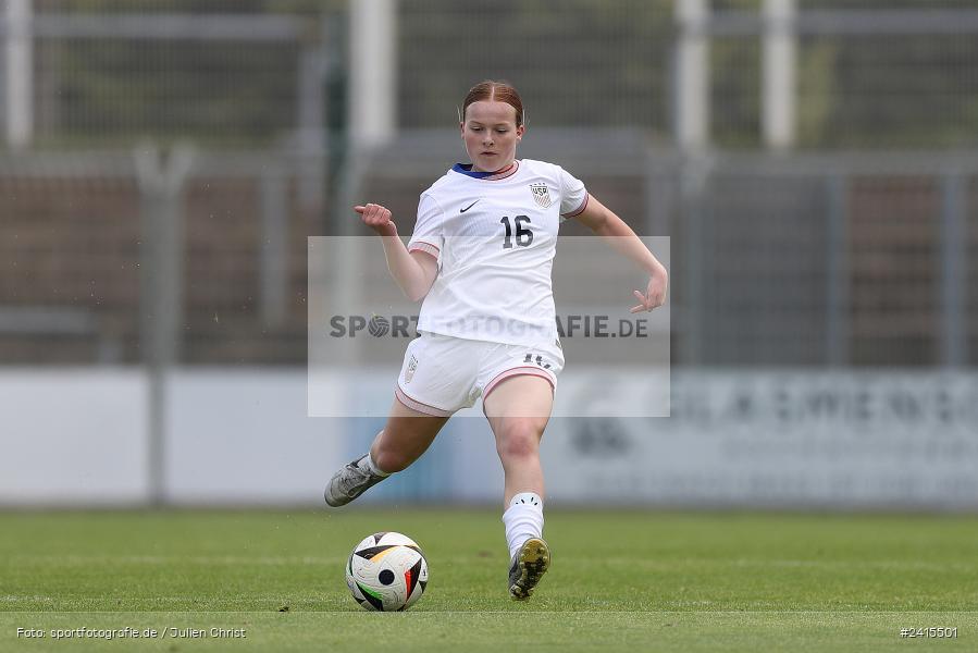 Stadion am Schönbusch, Aschaffenburg, 11.06.2024, sport, action, DFB, Fussball, Juniorinnen, Womens U16, Länderspiel, GER, USA, Deutschland - Bild-ID: 2415501 Stadion am Schönbusch, Aschaffenburg, 11.06.2024, sport, action, DFB, Fussball, Juniorinnen, Womens U16, Länderspiel, GER, USA, Deutschland - Bild-ID: 2415501