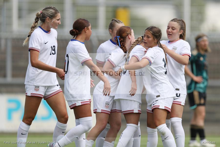Stadion am Schönbusch, Aschaffenburg, 11.06.2024, sport, action, DFB, Fussball, Juniorinnen, Womens U16, Länderspiel, GER, USA, Deutschland - Bild-ID: 2415542