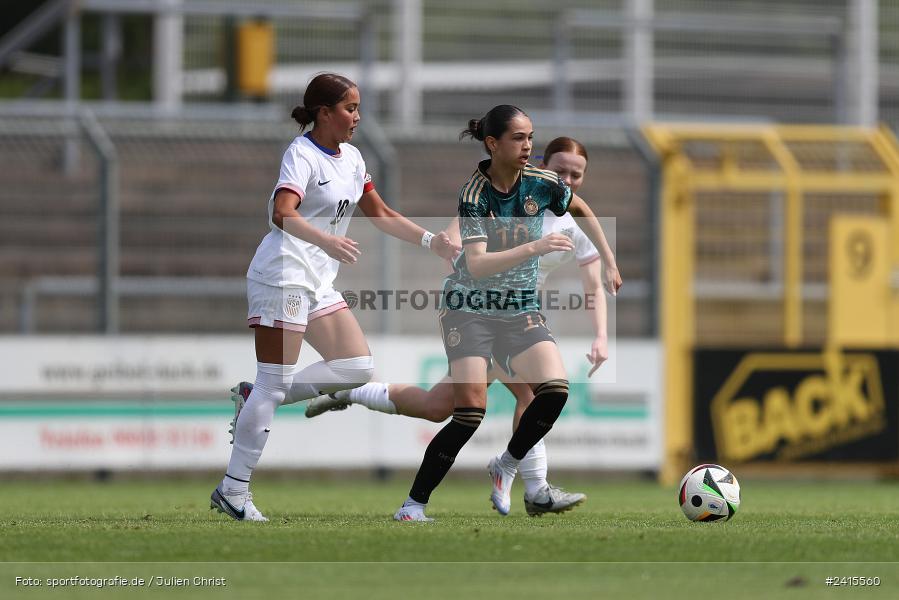 Stadion am Schönbusch, Aschaffenburg, 11.06.2024, sport, action, DFB, Fussball, Juniorinnen, Womens U16, Länderspiel, GER, USA, Deutschland - Bild-ID: 2415560 Stadion am Schönbusch, Aschaffenburg, 11.06.2024, sport, action, DFB, Fussball, Juniorinnen, Womens U16, Länderspiel, GER, USA, Deutschland - Bild-ID: 2415560