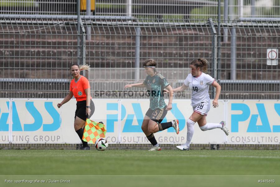 sport, action, Womens U16, USA, Stadion am Schönbusch, Länderspiel, Juniorinnen, GER, Fussball, Deutschland, DFB, Aschaffenburg, 11.06.2024 - Bild-ID: 2415610