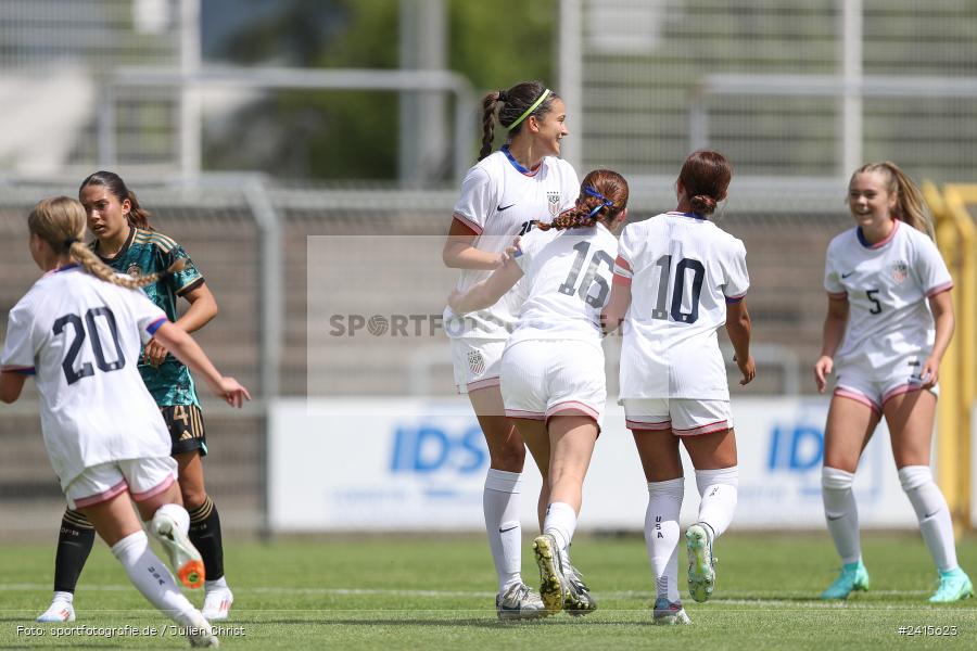 sport, action, Womens U16, USA, Stadion am Schönbusch, Länderspiel, Juniorinnen, GER, Fussball, Deutschland, DFB, Aschaffenburg, 11.06.2024 - Bild-ID: 2415623