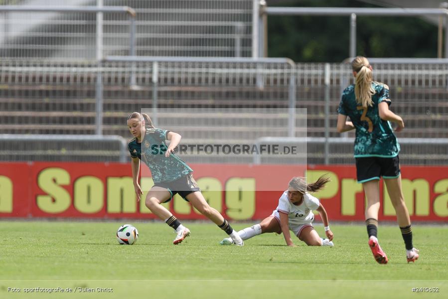 sport, action, Womens U16, USA, Stadion am Schönbusch, Länderspiel, Juniorinnen, GER, Fussball, Deutschland, DFB, Aschaffenburg, 11.06.2024 - Bild-ID: 2415632