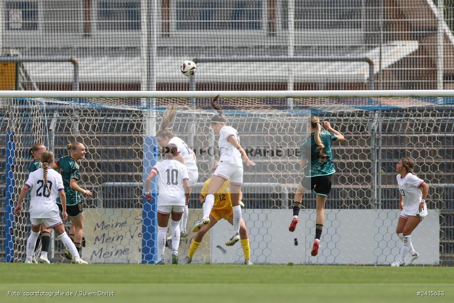 sport, action, Womens U16, USA, Stadion am Schönbusch, Länderspiel, Juniorinnen, GER, Fussball, Deutschland, DFB, Aschaffenburg, 11.06.2024 - Bild-ID: 2415633