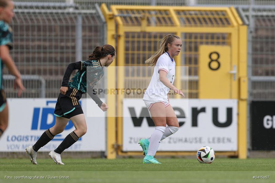 sport, action, Womens U16, USA, Stadion am Schönbusch, Länderspiel, Juniorinnen, GER, Fussball, Deutschland, DFB, Aschaffenburg, 11.06.2024 - Bild-ID: 2415657
