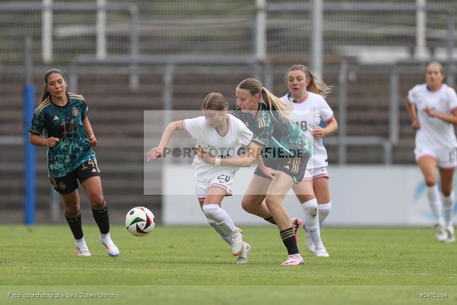sport, action, Womens U16, USA, Stadion am Schönbusch, Länderspiel, Juniorinnen, GER, Fussball, Deutschland, DFB, Aschaffenburg, 11.06.2024 - Bild-ID: 2415664
