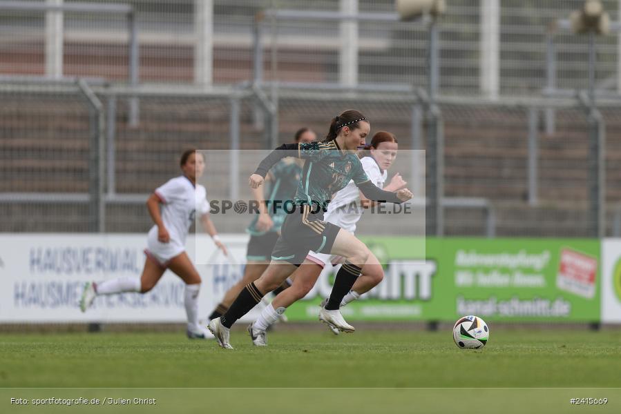 sport, action, Womens U16, USA, Stadion am Schönbusch, Länderspiel, Juniorinnen, GER, Fussball, Deutschland, DFB, Aschaffenburg, 11.06.2024 - Bild-ID: 2415669