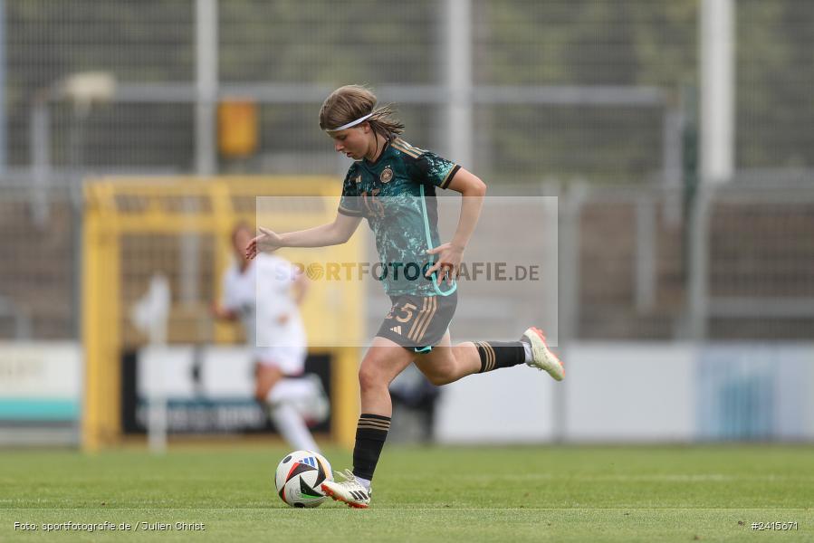 sport, action, Womens U16, USA, Stadion am Schönbusch, Länderspiel, Juniorinnen, GER, Fussball, Deutschland, DFB, Aschaffenburg, 11.06.2024 - Bild-ID: 2415671