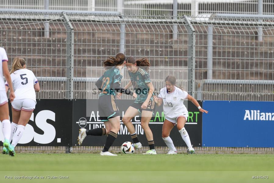 sport, action, Womens U16, USA, Stadion am Schönbusch, Länderspiel, Juniorinnen, GER, Fussball, Deutschland, DFB, Aschaffenburg, 11.06.2024 - Bild-ID: 2415672