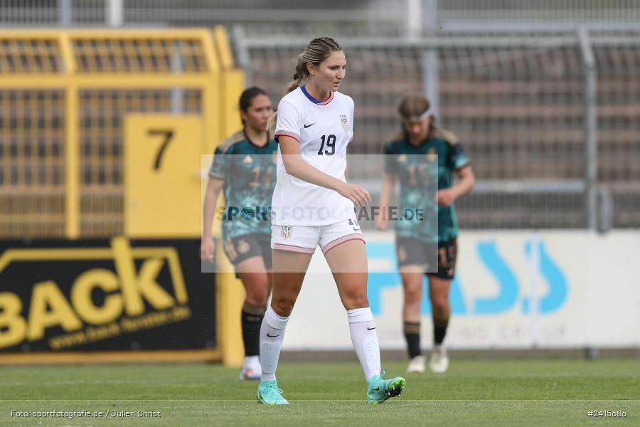 sport, action, Womens U16, USA, Stadion am Schönbusch, Länderspiel, Juniorinnen, GER, Fussball, Deutschland, DFB, Aschaffenburg, 11.06.2024 - Bild-ID: 2415686