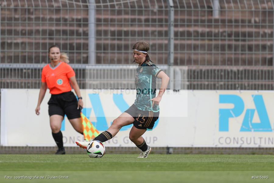 sport, action, Womens U16, USA, Stadion am Schönbusch, Länderspiel, Juniorinnen, GER, Fussball, Deutschland, DFB, Aschaffenburg, 11.06.2024 - Bild-ID: 2415690