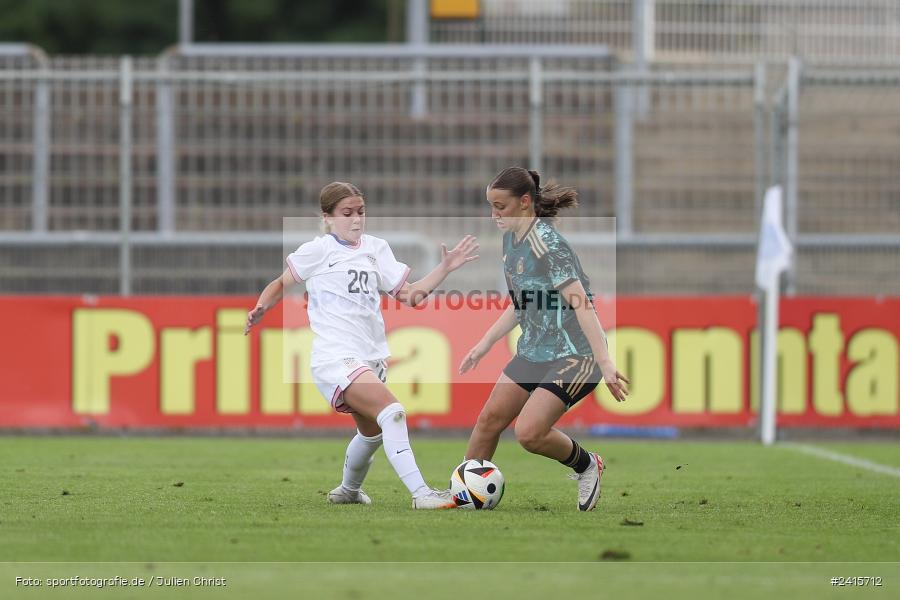 sport, action, Womens U16, USA, Stadion am Schönbusch, Länderspiel, Juniorinnen, GER, Fussball, Deutschland, DFB, Aschaffenburg, 11.06.2024 - Bild-ID: 2415712