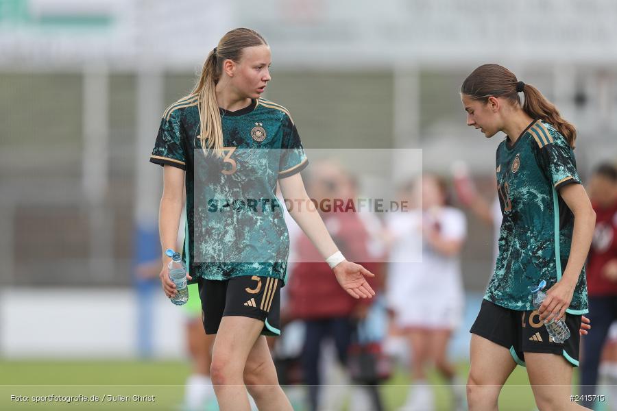 sport, action, Womens U16, USA, Stadion am Schönbusch, Länderspiel, Juniorinnen, GER, Fussball, Deutschland, DFB, Aschaffenburg, 11.06.2024 - Bild-ID: 2415715 sport, action, Womens U16, USA, Stadion am Schönbusch, Länderspiel, Juniorinnen, GER, Fussball, Deutschland, DFB, Aschaffenburg, 11.06.2024 - Bild-ID: 2415715