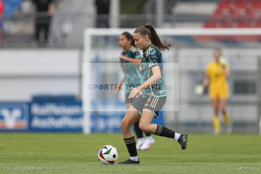 sport, action, Womens U16, USA, Stadion am Schönbusch, Länderspiel, Juniorinnen, GER, Fussball, Deutschland, DFB, Aschaffenburg, 11.06.2024 - Bild-ID: 2415740