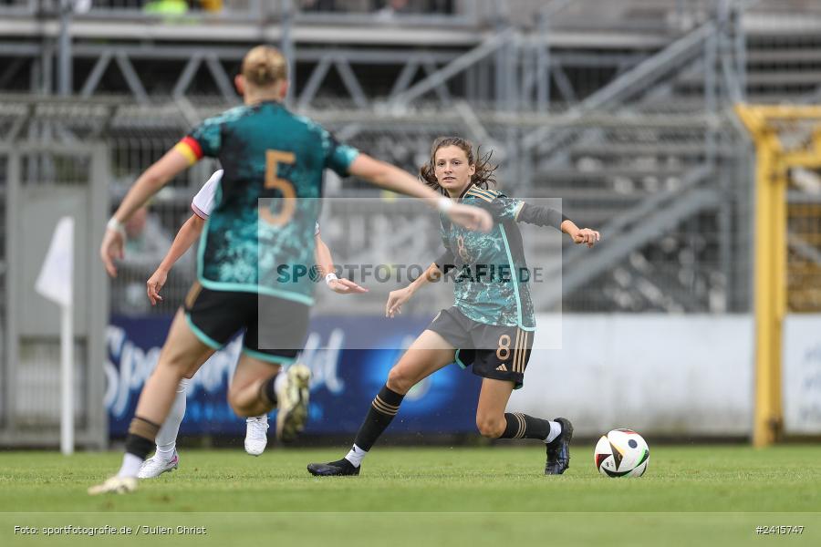 sport, action, Womens U16, USA, Stadion am Schönbusch, Länderspiel, Juniorinnen, GER, Fussball, Deutschland, DFB, Aschaffenburg, 11.06.2024 - Bild-ID: 2415747