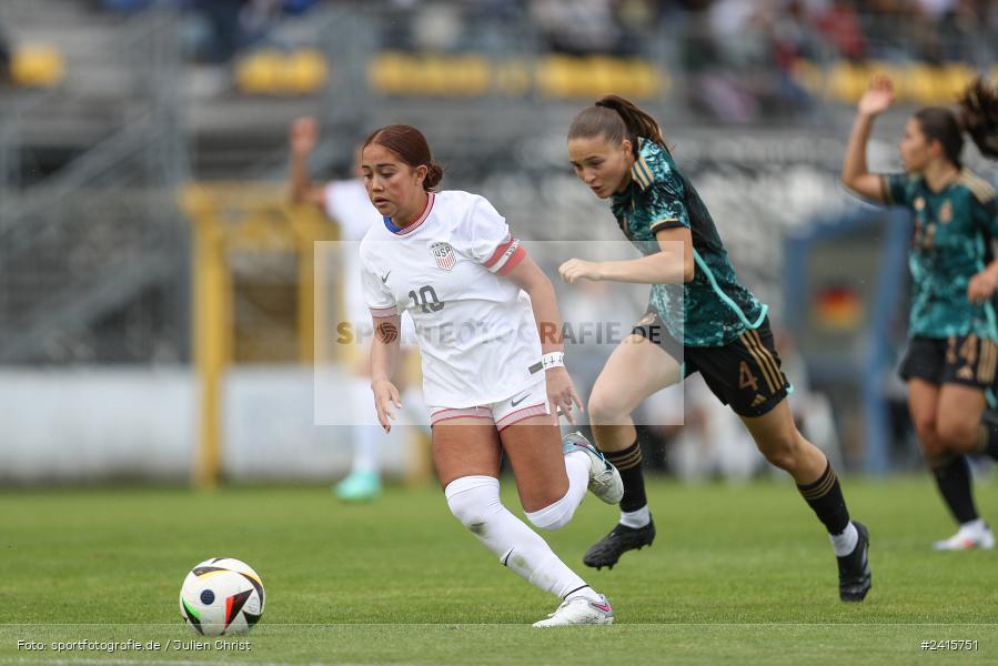 sport, action, Womens U16, USA, Stadion am Schönbusch, Länderspiel, Juniorinnen, GER, Fussball, Deutschland, DFB, Aschaffenburg, 11.06.2024 - Bild-ID: 2415751