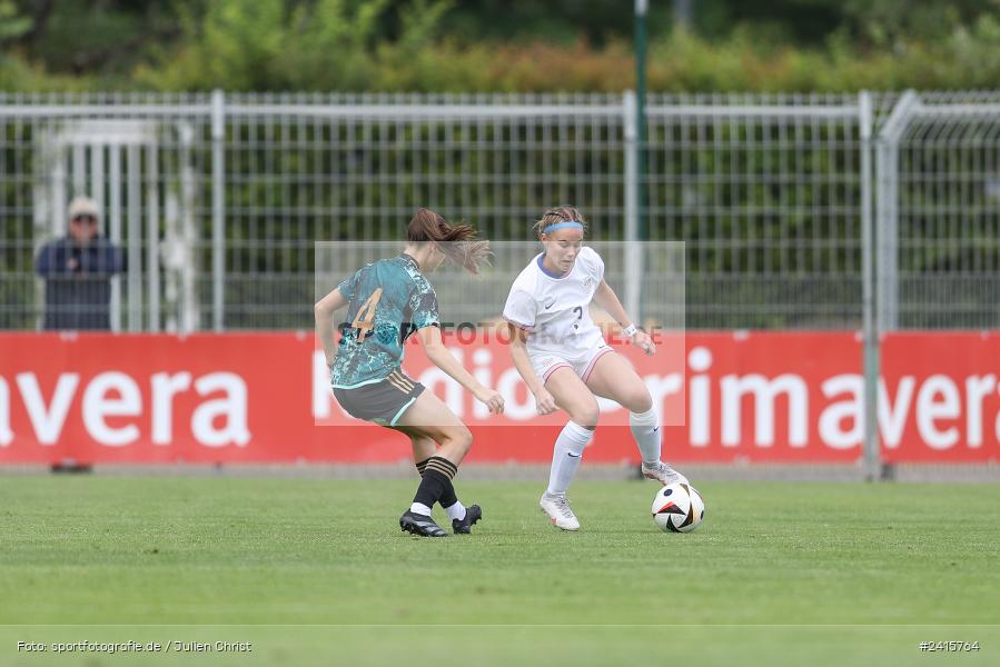sport, action, Womens U16, USA, Stadion am Schönbusch, Länderspiel, Juniorinnen, GER, Fussball, Deutschland, DFB, Aschaffenburg, 11.06.2024 - Bild-ID: 2415764