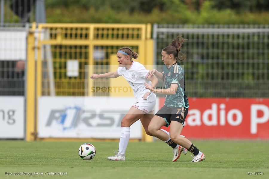 sport, action, Womens U16, USA, Stadion am Schönbusch, Länderspiel, Juniorinnen, GER, Fussball, Deutschland, DFB, Aschaffenburg, 11.06.2024 - Bild-ID: 2415770 sport, action, Womens U16, USA, Stadion am Schönbusch, Länderspiel, Juniorinnen, GER, Fussball, Deutschland, DFB, Aschaffenburg, 11.06.2024 - Bild-ID: 2415770