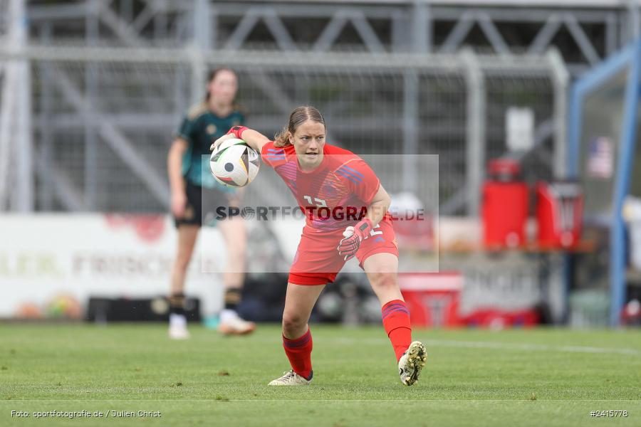 sport, action, Womens U16, USA, Stadion am Schönbusch, Länderspiel, Juniorinnen, GER, Fussball, Deutschland, DFB, Aschaffenburg, 11.06.2024 - Bild-ID: 2415778 sport, action, Womens U16, USA, Stadion am Schönbusch, Länderspiel, Juniorinnen, GER, Fussball, Deutschland, DFB, Aschaffenburg, 11.06.2024 - Bild-ID: 2415778