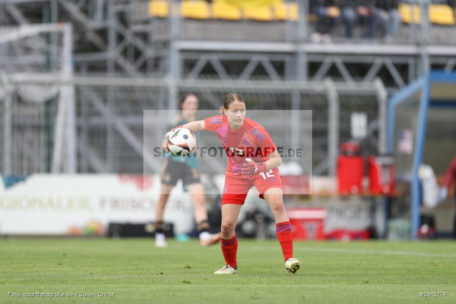 sport, action, Womens U16, USA, Stadion am Schönbusch, Länderspiel, Juniorinnen, GER, Fussball, Deutschland, DFB, Aschaffenburg, 11.06.2024 - Bild-ID: 2415779 sport, action, Womens U16, USA, Stadion am Schönbusch, Länderspiel, Juniorinnen, GER, Fussball, Deutschland, DFB, Aschaffenburg, 11.06.2024 - Bild-ID: 2415779