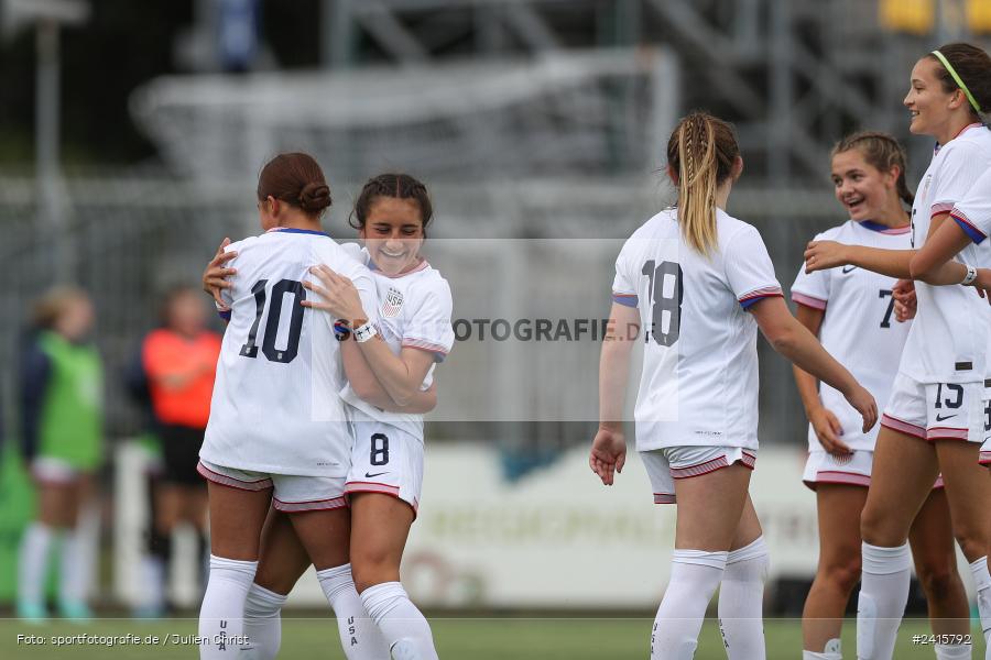 sport, action, Womens U16, USA, Stadion am Schönbusch, Länderspiel, Juniorinnen, GER, Fussball, Deutschland, DFB, Aschaffenburg, 11.06.2024 - Bild-ID: 2415792 sport, action, Womens U16, USA, Stadion am Schönbusch, Länderspiel, Juniorinnen, GER, Fussball, Deutschland, DFB, Aschaffenburg, 11.06.2024 - Bild-ID: 2415792