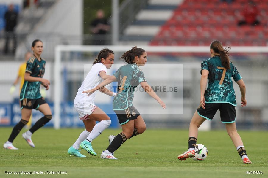 sport, action, Womens U16, USA, Stadion am Schönbusch, Länderspiel, Juniorinnen, GER, Fussball, Deutschland, DFB, Aschaffenburg, 11.06.2024 - Bild-ID: 2415806