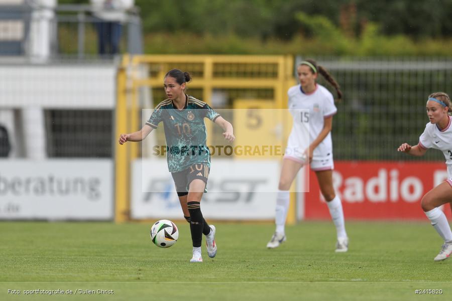 sport, action, Womens U16, USA, Stadion am Schönbusch, Länderspiel, Juniorinnen, GER, Fussball, Deutschland, DFB, Aschaffenburg, 11.06.2024 - Bild-ID: 2415820 sport, action, Womens U16, USA, Stadion am Schönbusch, Länderspiel, Juniorinnen, GER, Fussball, Deutschland, DFB, Aschaffenburg, 11.06.2024 - Bild-ID: 2415820