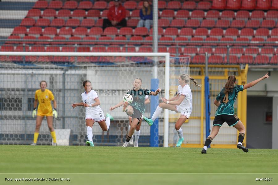 sport, action, Womens U16, USA, Stadion am Schönbusch, Länderspiel, Juniorinnen, GER, Fussball, Deutschland, DFB, Aschaffenburg, 11.06.2024 - Bild-ID: 2415827 sport, action, Womens U16, USA, Stadion am Schönbusch, Länderspiel, Juniorinnen, GER, Fussball, Deutschland, DFB, Aschaffenburg, 11.06.2024 - Bild-ID: 2415827