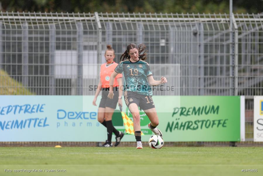 sport, action, Womens U16, USA, Stadion am Schönbusch, Länderspiel, Juniorinnen, GER, Fussball, Deutschland, DFB, Aschaffenburg, 11.06.2024 - Bild-ID: 2415855
