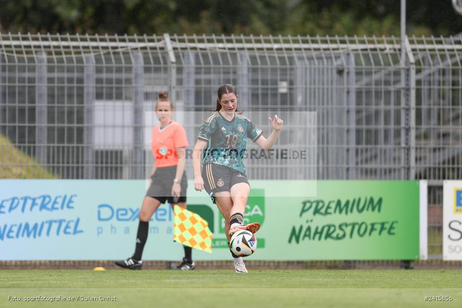 sport, action, Womens U16, USA, Stadion am Schönbusch, Länderspiel, Juniorinnen, GER, Fussball, Deutschland, DFB, Aschaffenburg, 11.06.2024 - Bild-ID: 2415856 sport, action, Womens U16, USA, Stadion am Schönbusch, Länderspiel, Juniorinnen, GER, Fussball, Deutschland, DFB, Aschaffenburg, 11.06.2024 - Bild-ID: 2415856