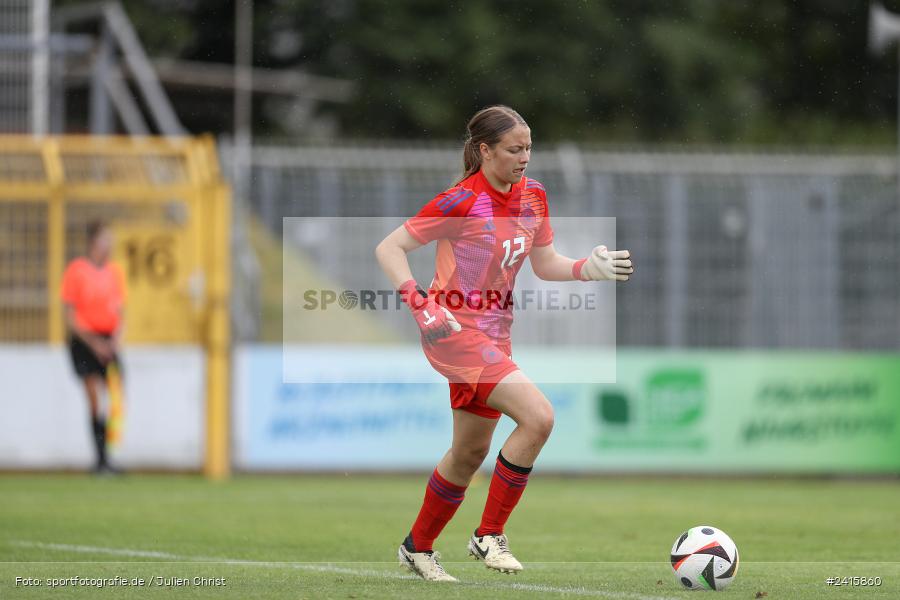 sport, action, Womens U16, USA, Stadion am Schönbusch, Länderspiel, Juniorinnen, GER, Fussball, Deutschland, DFB, Aschaffenburg, 11.06.2024 - Bild-ID: 2415860 sport, action, Womens U16, USA, Stadion am Schönbusch, Länderspiel, Juniorinnen, GER, Fussball, Deutschland, DFB, Aschaffenburg, 11.06.2024 - Bild-ID: 2415860