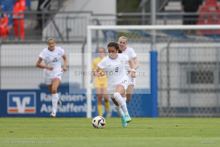 sport, action, Womens U16, USA, Stadion am Schönbusch, Länderspiel, Juniorinnen, GER, Fussball, Deutschland, DFB, Aschaffenburg, 11.06.2024 - Bild-ID: 2415862 sport, action, Womens U16, USA, Stadion am Schönbusch, Länderspiel, Juniorinnen, GER, Fussball, Deutschland, DFB, Aschaffenburg, 11.06.2024 - Bild-ID: 2415862