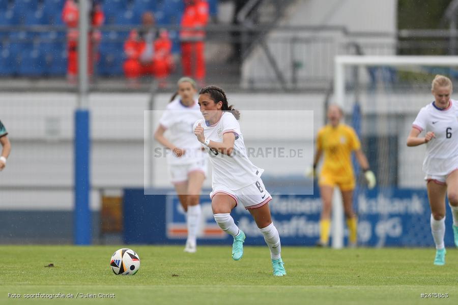 sport, action, Womens U16, USA, Stadion am Schönbusch, Länderspiel, Juniorinnen, GER, Fussball, Deutschland, DFB, Aschaffenburg, 11.06.2024 - Bild-ID: 2415863 sport, action, Womens U16, USA, Stadion am Schönbusch, Länderspiel, Juniorinnen, GER, Fussball, Deutschland, DFB, Aschaffenburg, 11.06.2024 - Bild-ID: 2415863