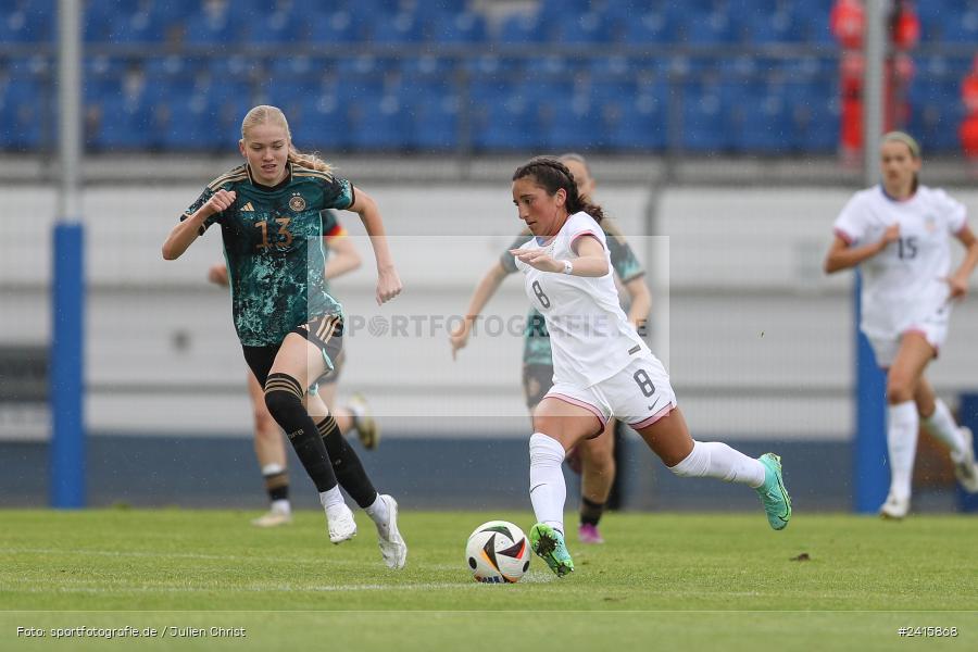 sport, action, Womens U16, USA, Stadion am Schönbusch, Länderspiel, Juniorinnen, GER, Fussball, Deutschland, DFB, Aschaffenburg, 11.06.2024 - Bild-ID: 2415868