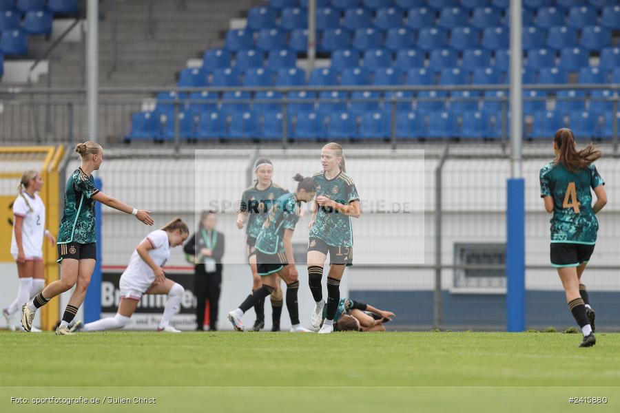 sport, action, Womens U16, USA, Stadion am Schönbusch, Länderspiel, Juniorinnen, GER, Fussball, Deutschland, DFB, Aschaffenburg, 11.06.2024 - Bild-ID: 2415880