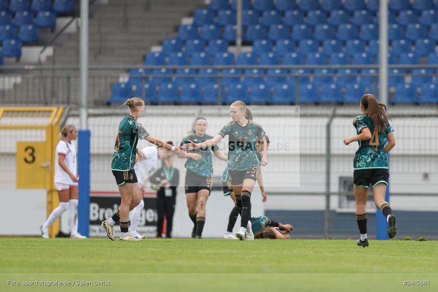 sport, action, Womens U16, USA, Stadion am Schönbusch, Länderspiel, Juniorinnen, GER, Fussball, Deutschland, DFB, Aschaffenburg, 11.06.2024 - Bild-ID: 2415881