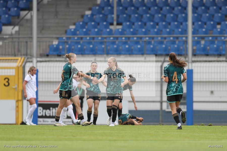 sport, action, Womens U16, USA, Stadion am Schönbusch, Länderspiel, Juniorinnen, GER, Fussball, Deutschland, DFB, Aschaffenburg, 11.06.2024 - Bild-ID: 2415883 sport, action, Womens U16, USA, Stadion am Schönbusch, Länderspiel, Juniorinnen, GER, Fussball, Deutschland, DFB, Aschaffenburg, 11.06.2024 - Bild-ID: 2415883
