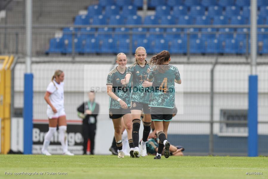sport, action, Womens U16, USA, Stadion am Schönbusch, Länderspiel, Juniorinnen, GER, Fussball, Deutschland, DFB, Aschaffenburg, 11.06.2024 - Bild-ID: 2415884 sport, action, Womens U16, USA, Stadion am Schönbusch, Länderspiel, Juniorinnen, GER, Fussball, Deutschland, DFB, Aschaffenburg, 11.06.2024 - Bild-ID: 2415884