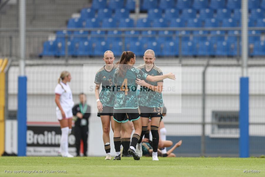 sport, action, Womens U16, USA, Stadion am Schönbusch, Länderspiel, Juniorinnen, GER, Fussball, Deutschland, DFB, Aschaffenburg, 11.06.2024 - Bild-ID: 2415886 sport, action, Womens U16, USA, Stadion am Schönbusch, Länderspiel, Juniorinnen, GER, Fussball, Deutschland, DFB, Aschaffenburg, 11.06.2024 - Bild-ID: 2415886