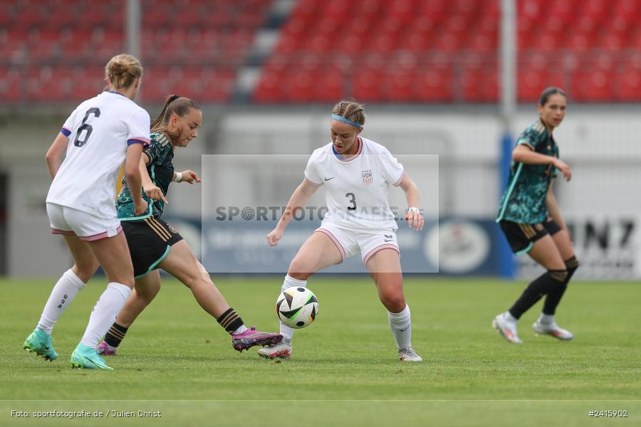 sport, action, Womens U16, USA, Stadion am Schönbusch, Länderspiel, Juniorinnen, GER, Fussball, Deutschland, DFB, Aschaffenburg, 11.06.2024 - Bild-ID: 2415902
